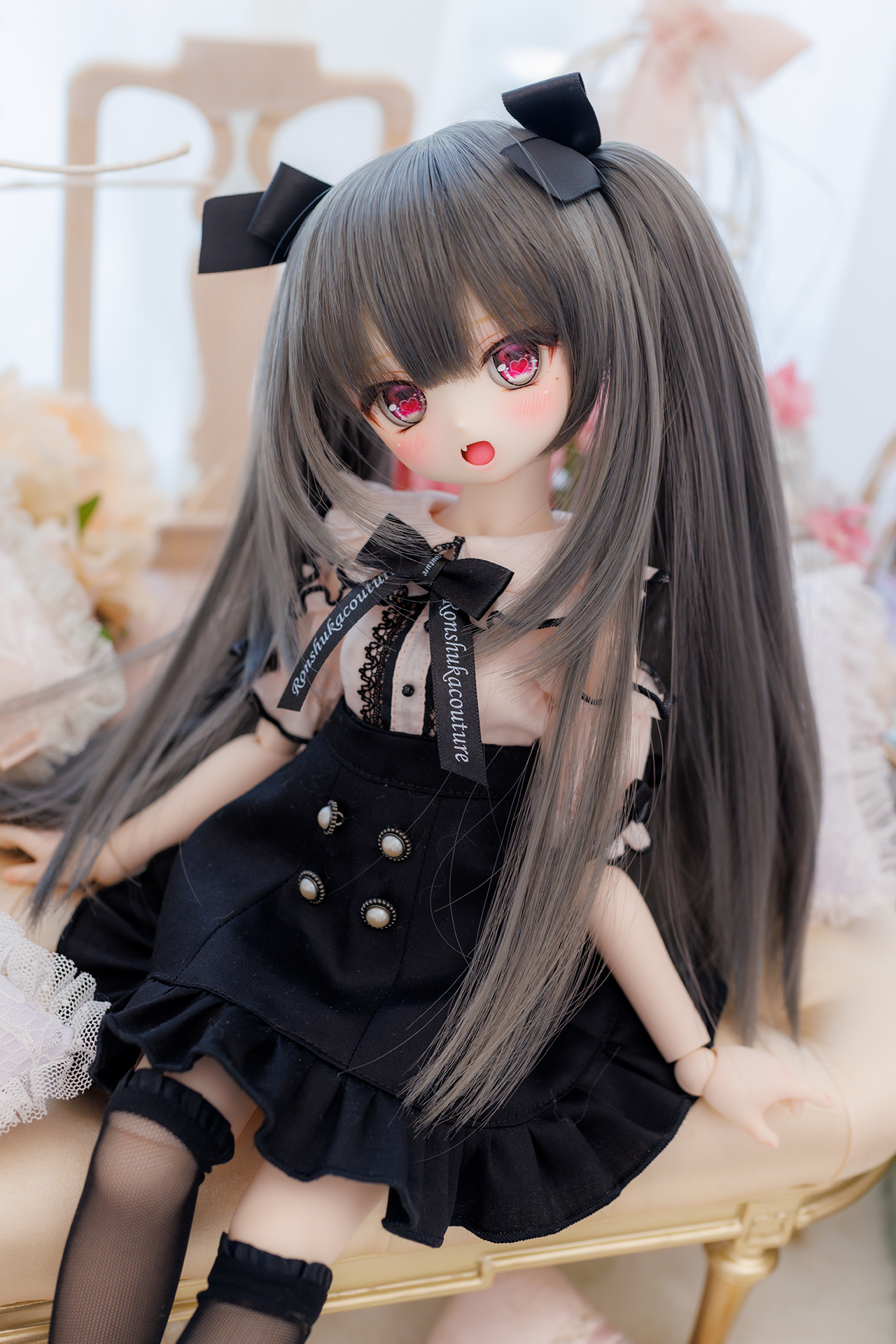 Doll wig |